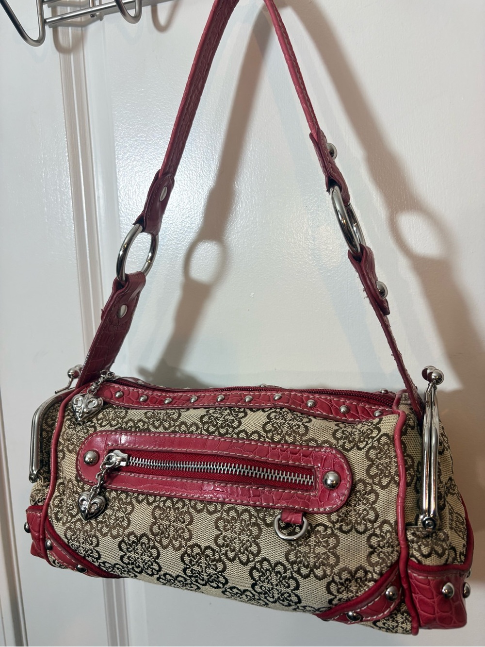 Rare Vintage Y2K Kathy Van Zeeland Double Kiss Lock Barrel Shoulder Bag